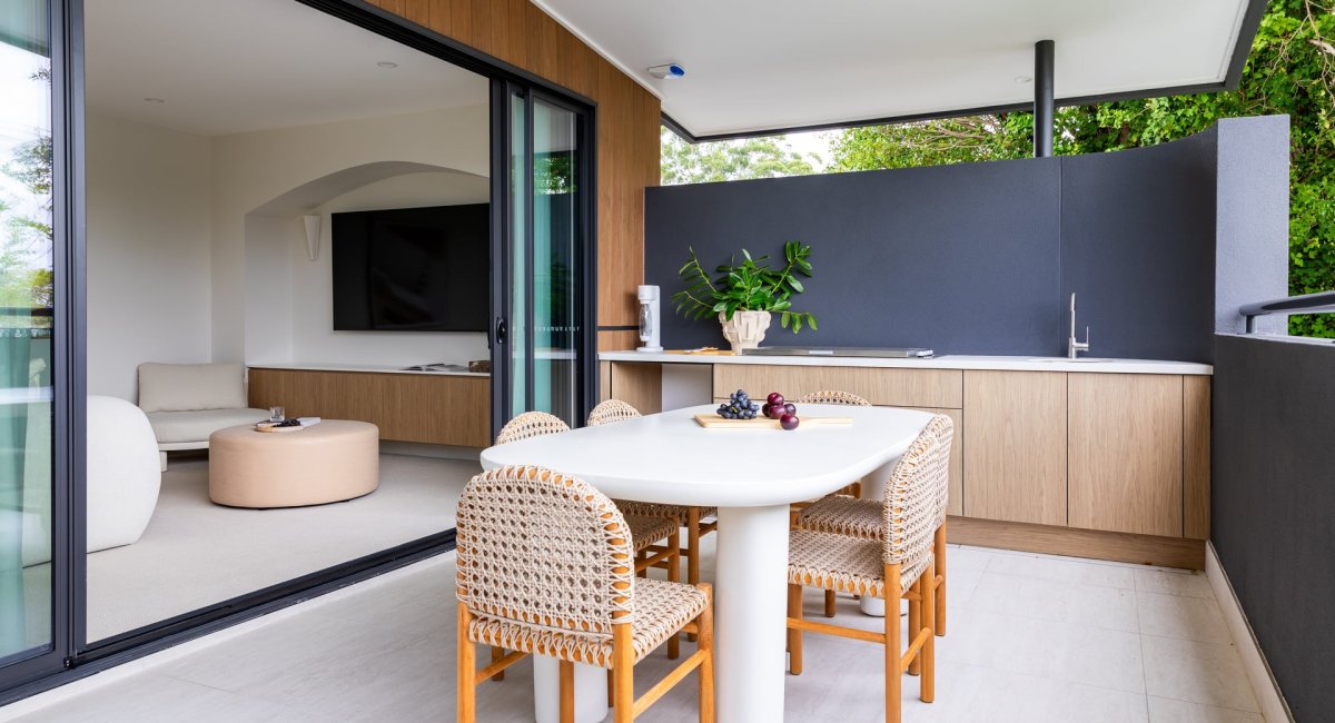 Claremont   MANOR ONE 26