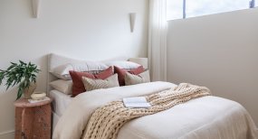 Claremont   MANOR ONE 44