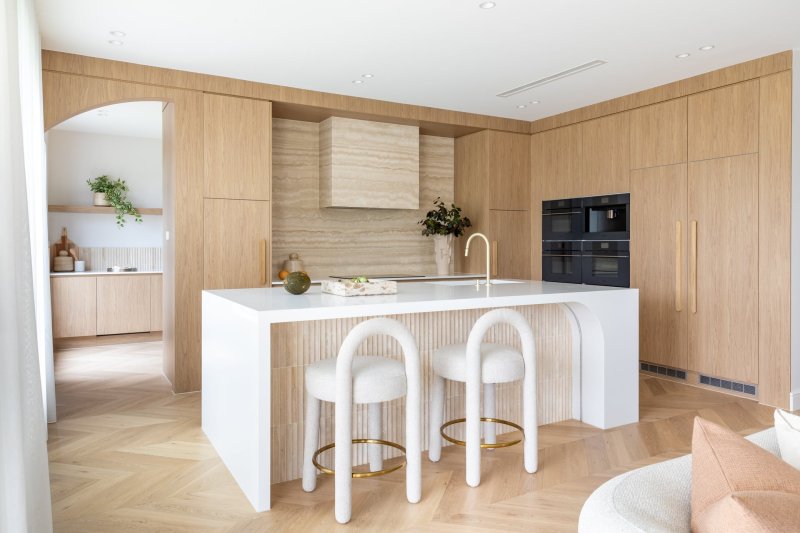 Claremont   MANOR ONE 64
