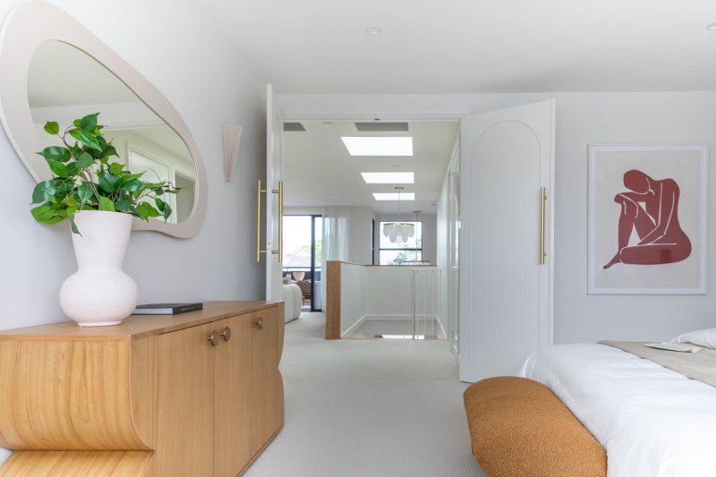 Claremont   MANOR ONE 9